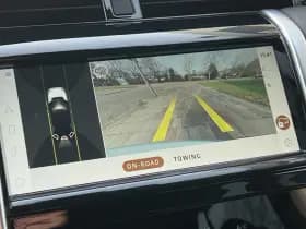 Land Rover Discovery Sport P300e 1.5 R-Dynamic SE thumbnail 3