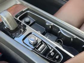 Volvo XC60 2.0 B5 Momentum Exclusive thumbnail 24