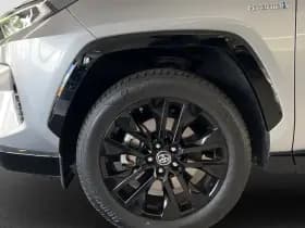 Toyota RAV4 2.5 Hybrid Bi-Tone thumbnail 24