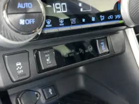 Toyota RAV4 2.5 Hybrid Bi-Tone thumbnail 27