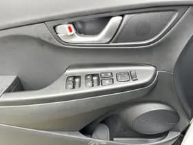 Hyundai KONA EV Fashion Design 39 kWh thumbnail 24