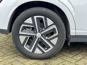 Hyundai KONA EV Fashion Design 39 kWh thumbnail 26