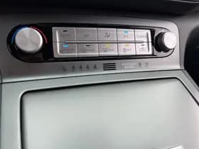 Hyundai KONA EV Fashion Design 39 kWh thumbnail 7