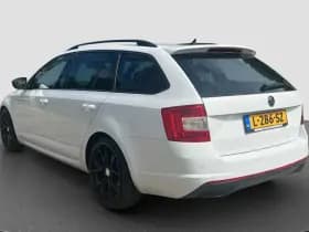 Skoda Octavia Combi 2.0 TSI RS 230 thumbnail 10
