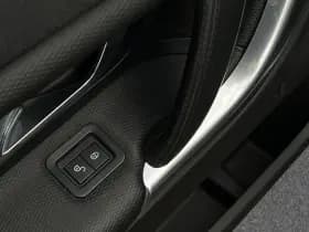 Land Rover Discovery Sport 2.0 TD4 HSE Luxury thumbnail 13