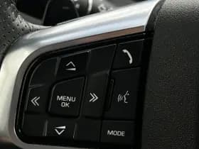 Land Rover Discovery Sport 2.0 TD4 HSE Luxury thumbnail 14