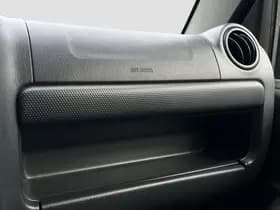 Suzuki Jimny 1.3 Exclusive thumbnail 20