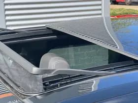 Land Rover Range Rover Velar 2.0 P400e R-Dynamic thumbnail 10