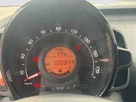 Toyota Aygo 1.0 VVT-i X-Play thumbnail 12