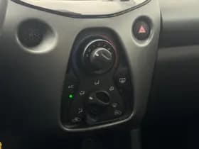 Toyota Aygo 1.0 VVT-i X-Play thumbnail 15