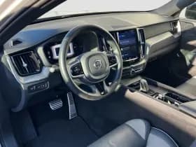 Volvo XC60 2.0 Recharge T8 AWD R-Design thumbnail 2
