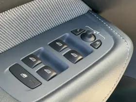 Volvo XC60 2.0 Recharge T8 AWD R-Design thumbnail 17