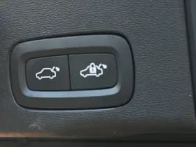 Volvo XC60 2.0 Recharge T8 AWD R-Design thumbnail 22