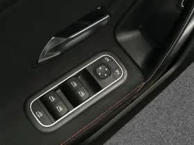 Mercedes-Benz A-Klasse 250 e AMG Premium Plus thumbnail 17