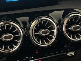 Mercedes-Benz A-Klasse 250 e AMG Premium Plus thumbnail 4