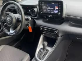 Toyota Yaris 1.5 Hybrid Dynamic thumbnail 15