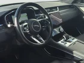 Jaguar F-Pace P400e R-Dynamic SE thumbnail 11