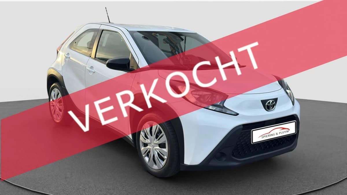 Toyota Aygo X 1.0 VVT-i MT Play — foto 1