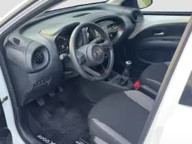 Toyota Aygo X 1.0 VVT-i MT Play thumbnail 2