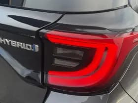 Toyota Yaris 1.5 Hybrid Dynamic thumbnail 20