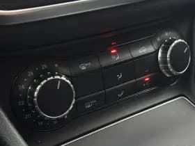 Mercedes-Benz CLA-Klasse 180 AMG thumbnail 18