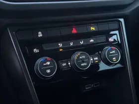 Volkswagen T-Roc 1.5 TSI Style thumbnail 19