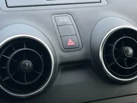 Audi A1 Sportback 1.0 TFSI 2x S-line thumbnail 25