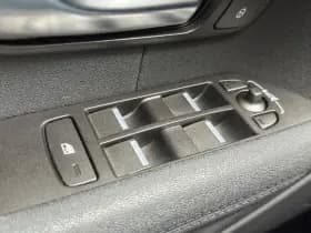 Land Rover Range Rover Evoque 2.2 eD4 2WD Pure Business Edition thumbnail 22