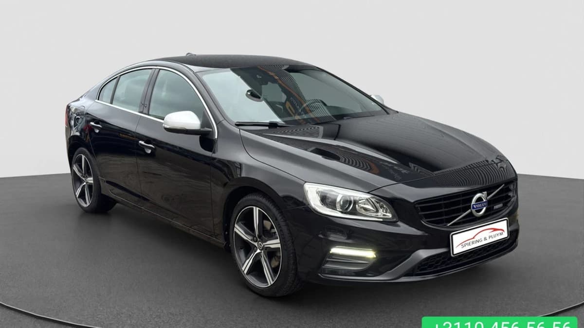 Volvo S60 1.5 T3 R-Design — foto 1