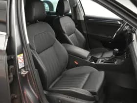 Skoda Superb 1.4 TSI iV Style Vol leder 360ºCam El aKlep + Trekh Dhoek thumbnail 31