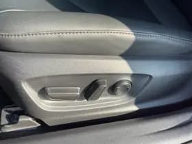 Toyota Camry thumbnail 23