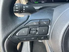 Toyota Yaris thumbnail 13