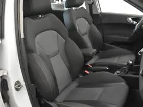 Audi A1 Sportback 1.4 TFSI Attrac Pano PDC Stoel Ver Bose Audio Key-less thumbnail 3