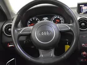 Audi A1 Sportback 1.4 TFSI Attrac Pano PDC Stoel Ver Bose Audio Key-less thumbnail 21