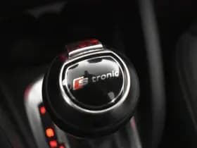 Audi A1 Sportback 1.4 TFSI Attrac Pano PDC Stoel Ver Bose Audio Key-less thumbnail 5