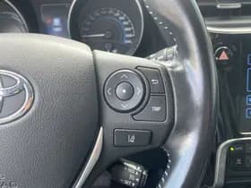 Toyota Auris thumbnail 14