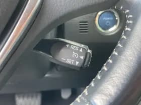 Toyota Auris thumbnail 15