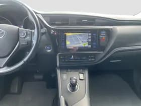Toyota Auris thumbnail 17