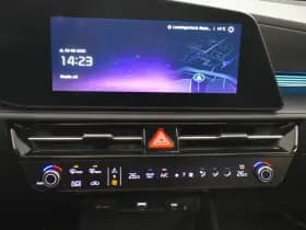 Kia Niro EV ExecutiveLine 64.8 kWh SOH 100% W Pomp Pano Cam Vol Leder Dhoek El-Aklep + Stoel thumbnail 27