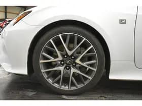 Lexus RC 300h F SPORT thumbnail 11