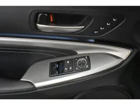 Lexus RC 300h F SPORT thumbnail 13