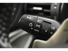 Lexus RC 300h F SPORT thumbnail 16