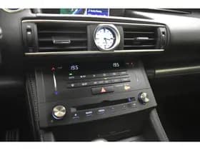 Lexus RC 300h F SPORT thumbnail 22