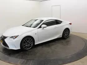 Lexus RC 300h F SPORT thumbnail 38
