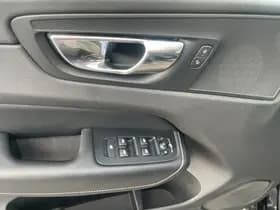 Volvo XC60 thumbnail 10
