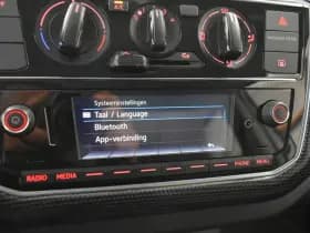 Volkswagen Up! 1.0 BMT move up! Executive Airco thumbnail 2