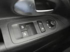 Volkswagen Up! 1.0 BMT move up! Executive Airco thumbnail 16