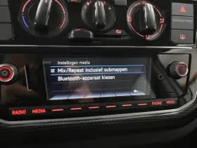 Volkswagen Up! 1.0 BMT move up! Executive Airco thumbnail 3