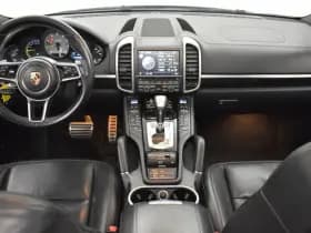 Porsche Cayenne 3.0 S E-Hybrid APK 03-2027 Panoramadak Bose Luchtvering thumbnail 3