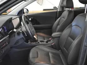 Kia Niro 1.6 GDi Hybrid DynamicPlusLine Vol leder Trekhaak Camera Dhoek thumbnail 12